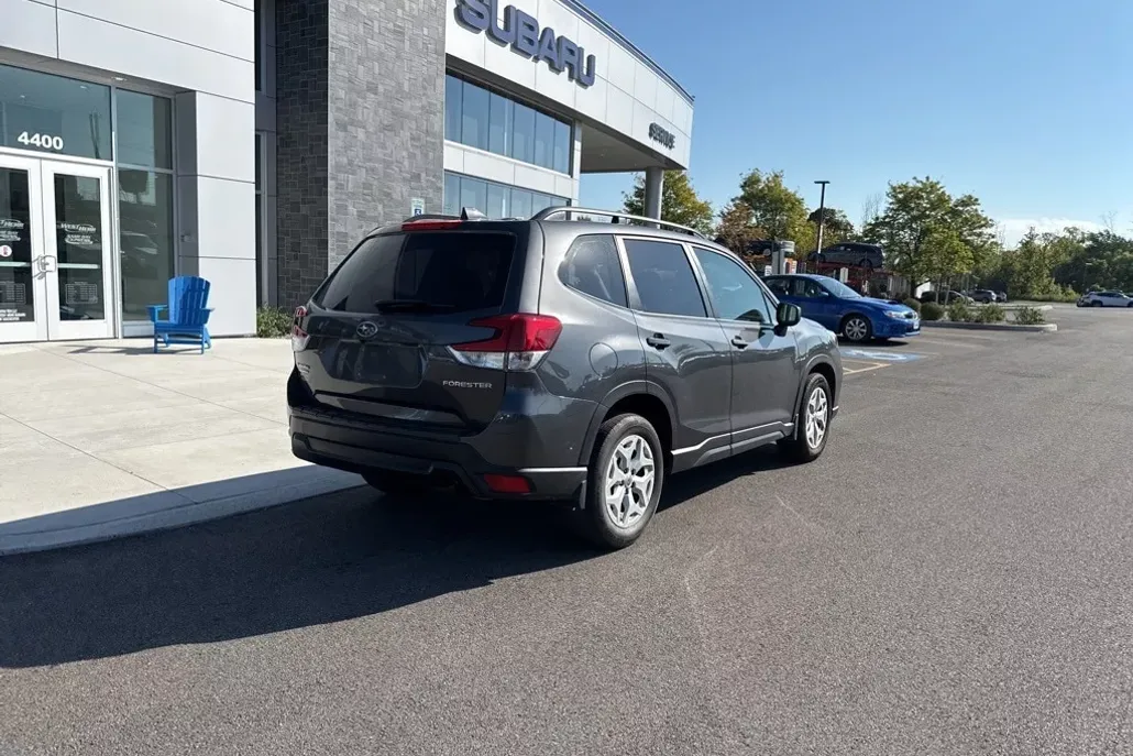 2020 Subaru Forester Base photo 1