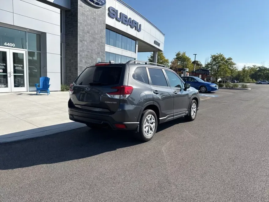 2020 Subaru Forester Base photo 1