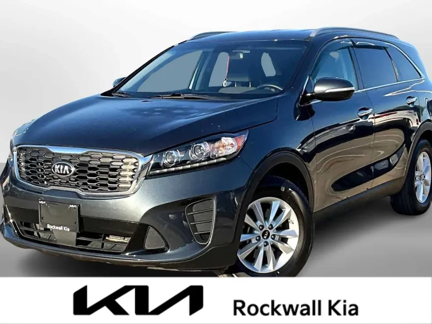 2020 Kia Sorento LX photo 1