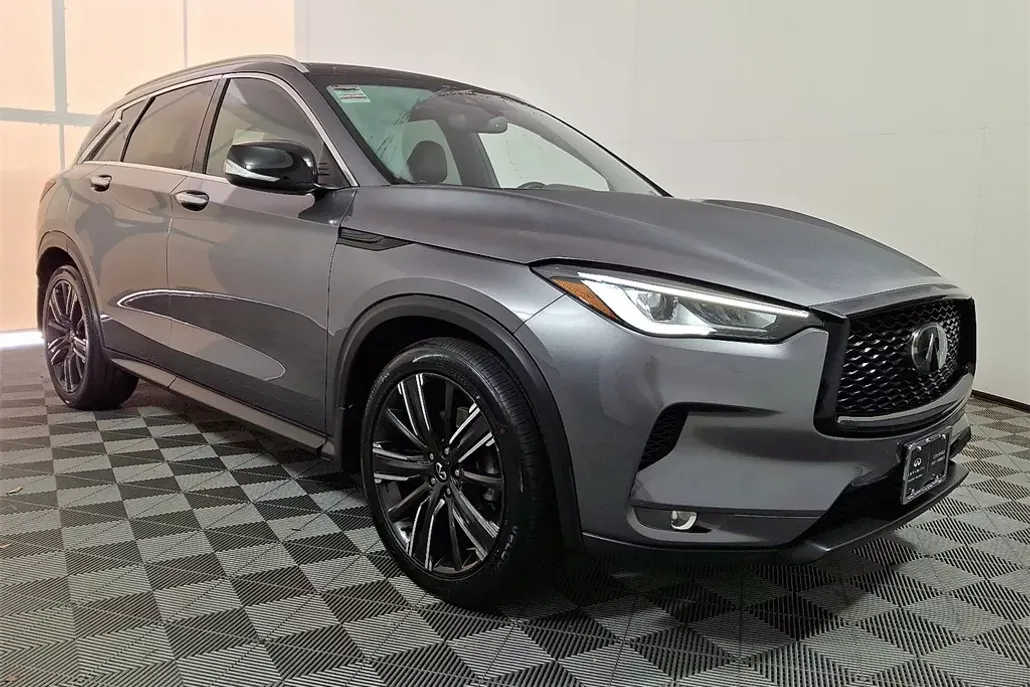 2022 Infiniti QX50 Luxe photo 1