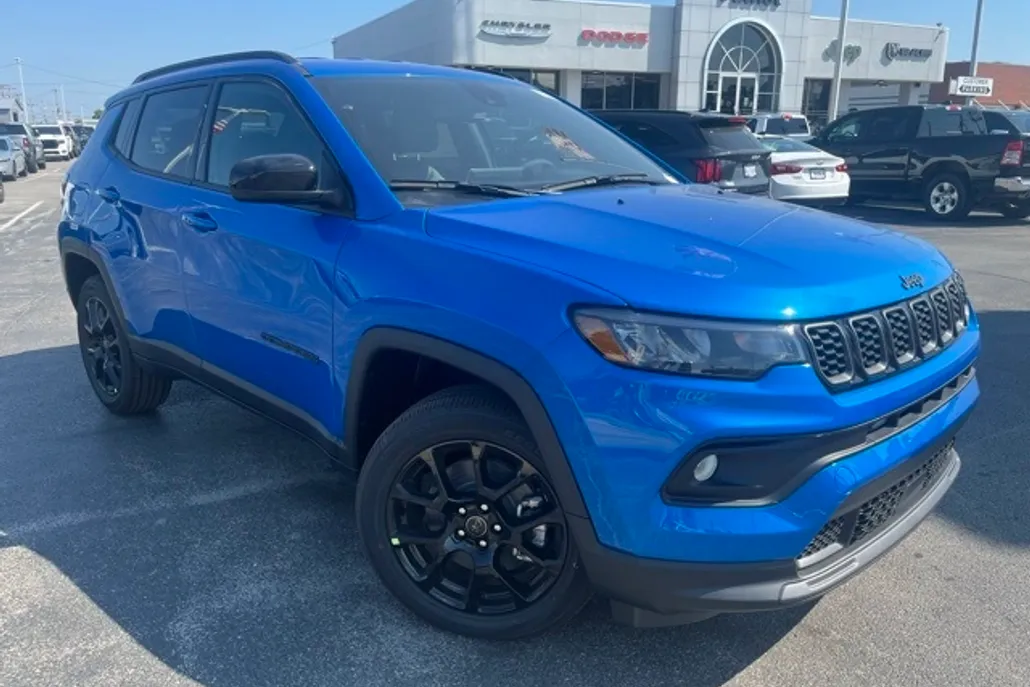 2026 Jeep Compass Latitude photo 1