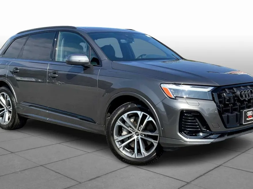 2025 Audi Q7 Premium Plus photo 1