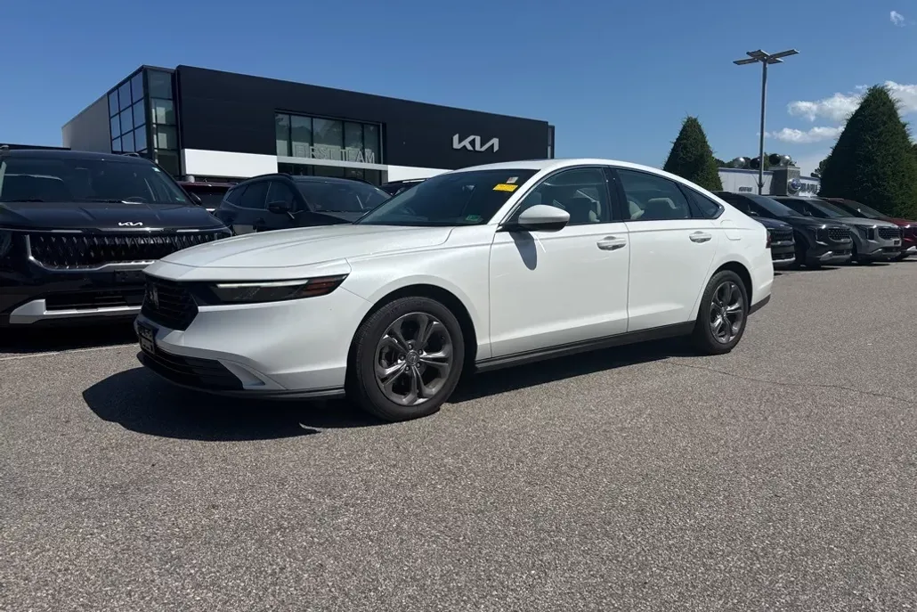 2024 Honda Accord EX photo 1