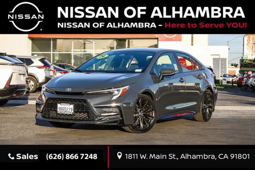 2024 Toyota Corolla SE photo 1