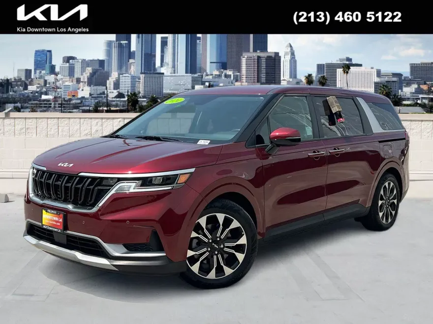 2024 Kia Carnival EX photo 1