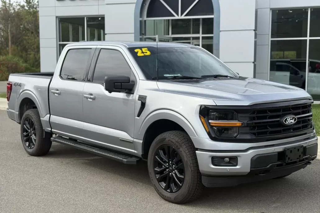 2025 Ford F-150 XLT photo 1