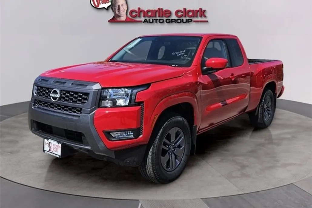 2025 Nissan Frontier SV photo 1