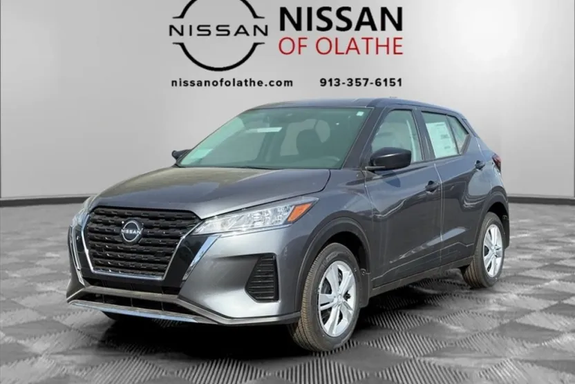 2025 Nissan Kicks Play S photo 1