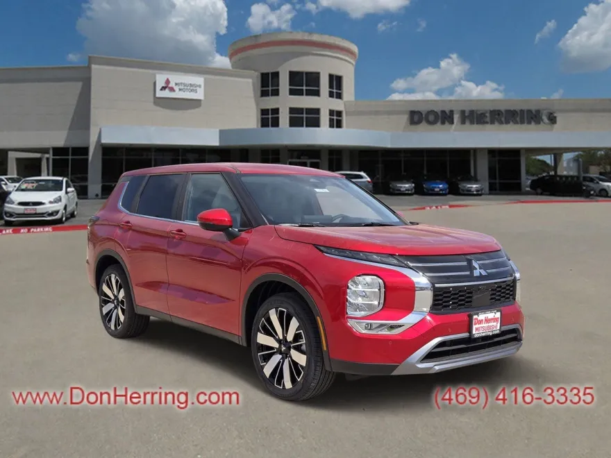 2025 Mitsubishi Outlander SE photo 1