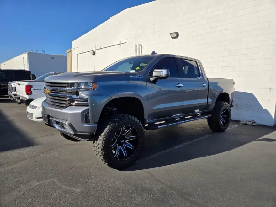 2020 Chevrolet Silverado 1500 High Country photo 1