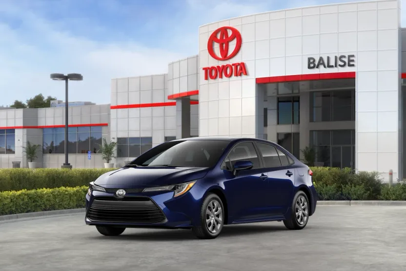 2025 Toyota Corolla LE photo 1