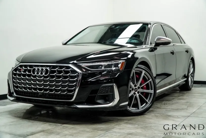 2022 Audi S8 4.0T Quattro photo 1