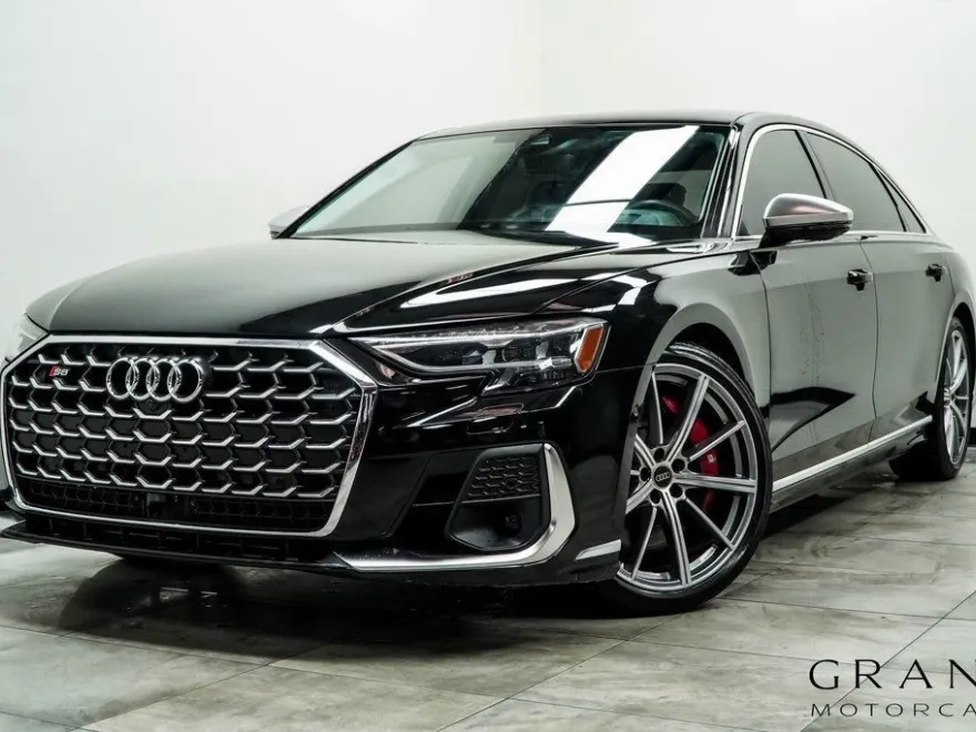 2022 Audi S8 4.0T Quattro photo 1