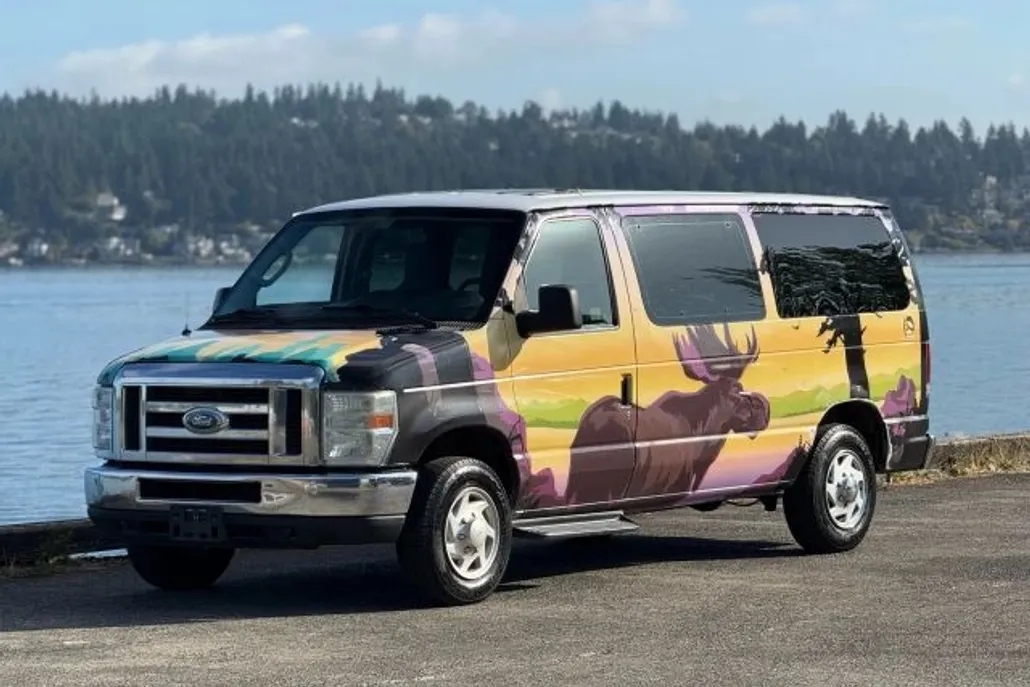 2013 Ford E-150 photo 1