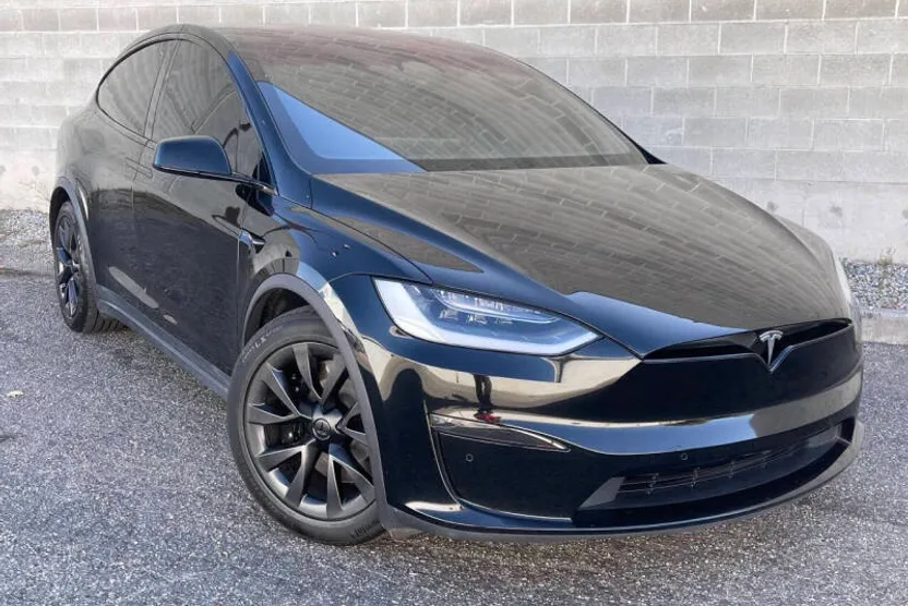 2022 Tesla Model X Plaid photo 1