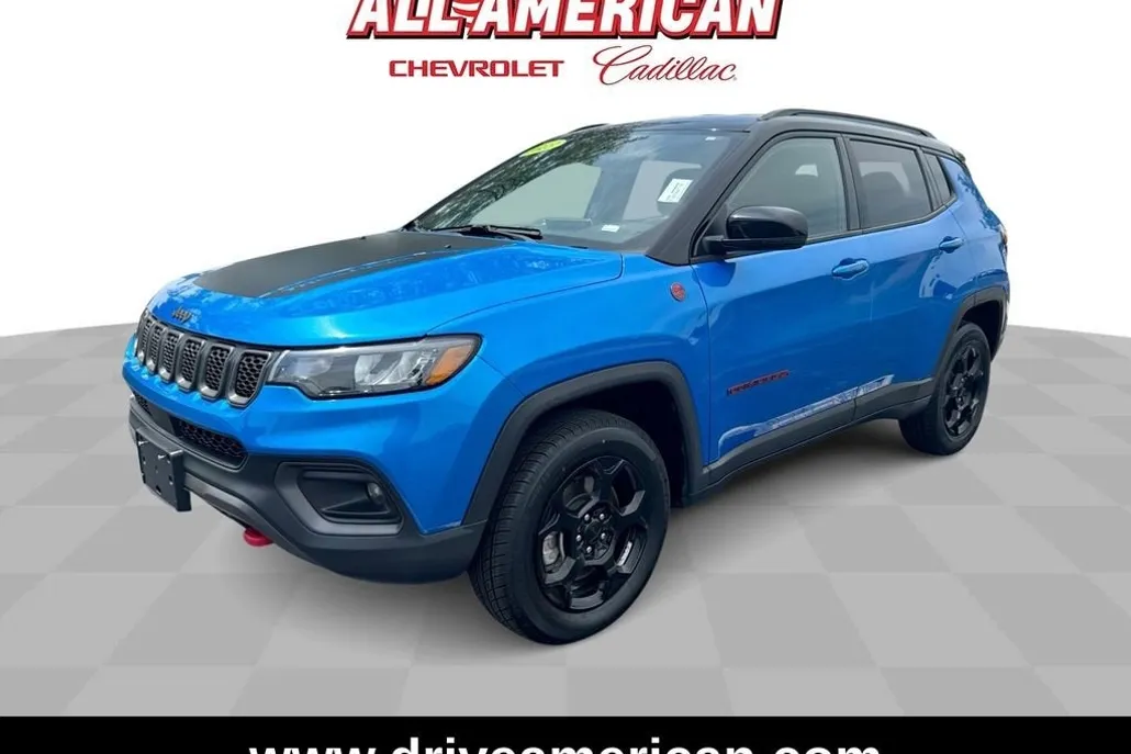 2023 Jeep Compass Trailhawk photo 1