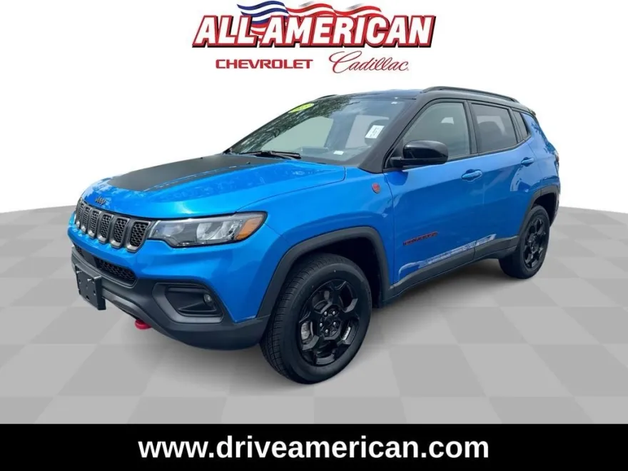2023 Jeep Compass Trailhawk photo 1