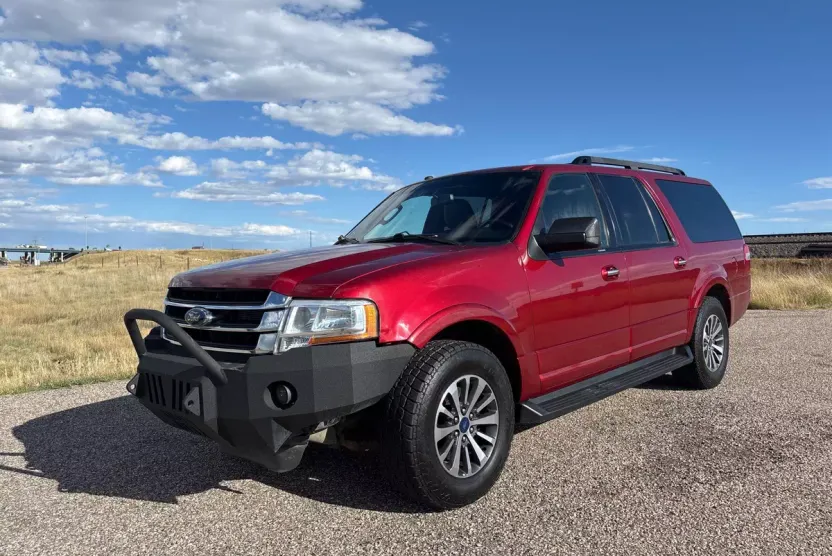 2016 Ford Expedition EL XLT photo 1
