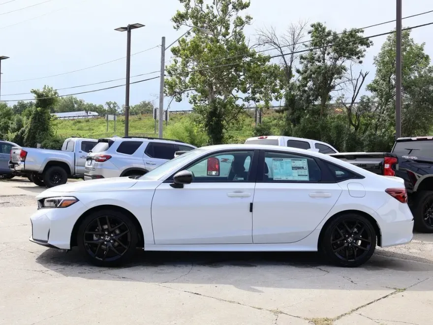 2026 Honda Civic Sport photo 1