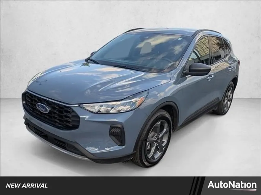 2025 Ford Escape ST-Line photo 1
