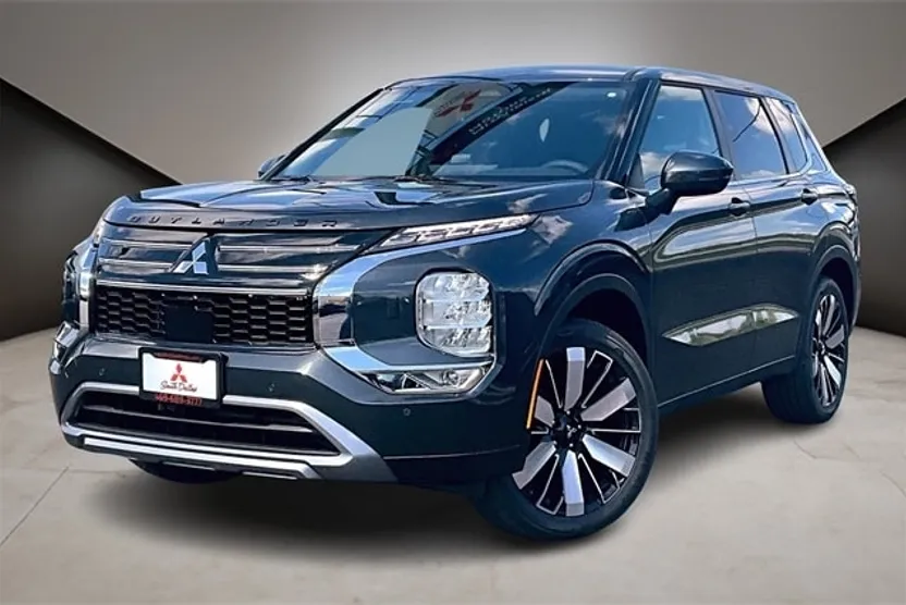 2025 Mitsubishi Outlander SE photo 1