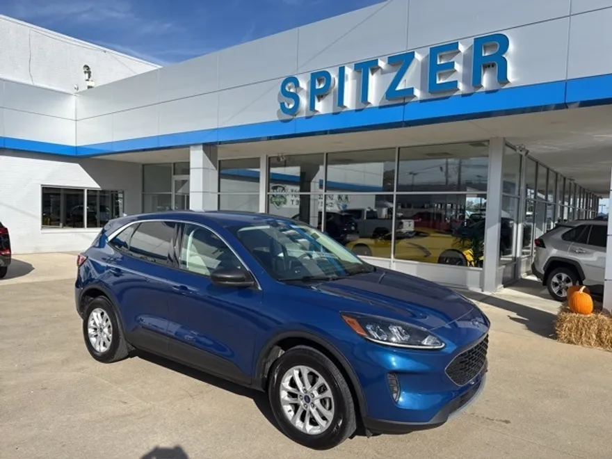 2022 Ford Escape SE photo 1