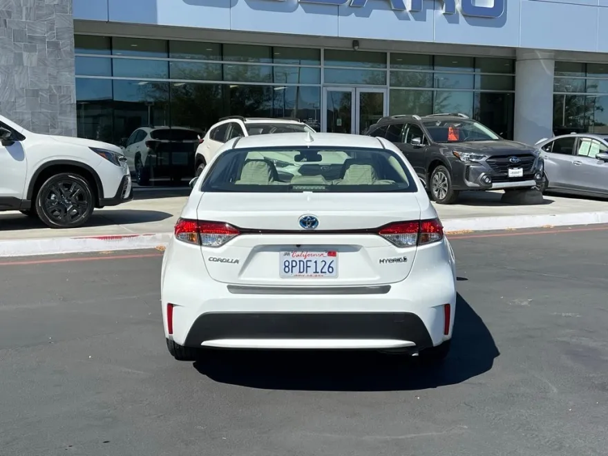 2020 Toyota Corolla Hybrid LE photo 1