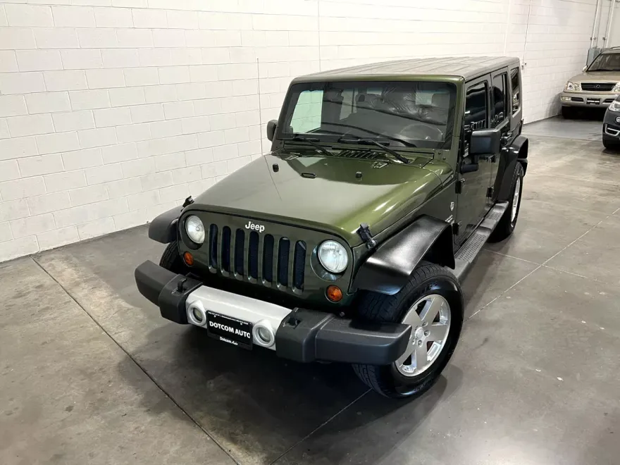 2008 Jeep Wrangler Unlimited Sahara photo 1