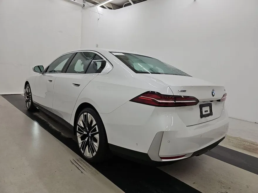 2025 Bmw 540i xDrive photo 1