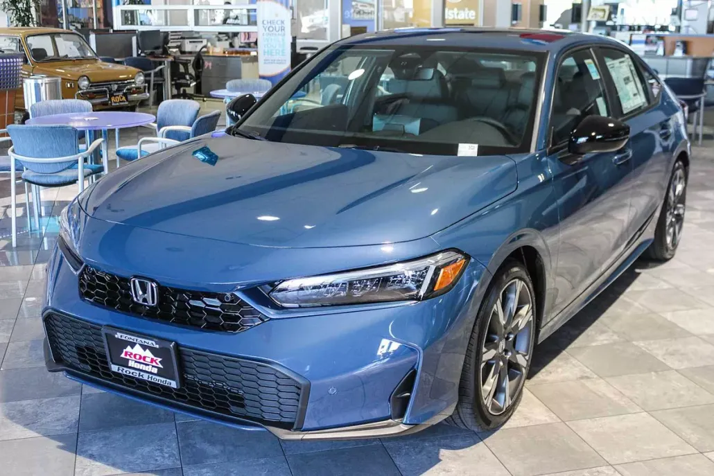 2025 Honda Civic Hybrid Sport Touring photo 1