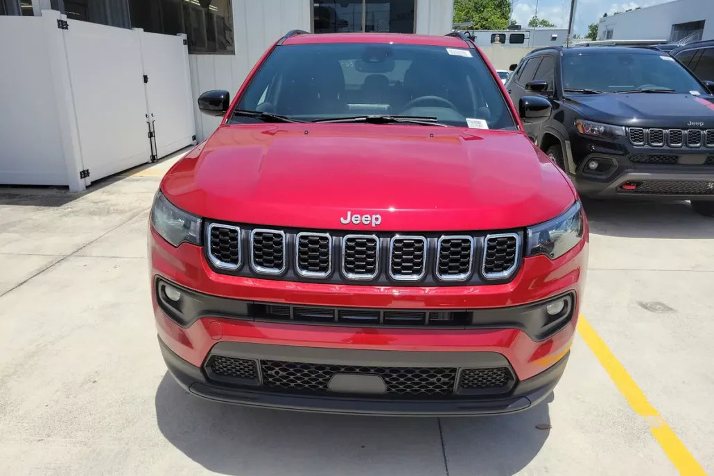 2025 Jeep Compass Latitude photo 1