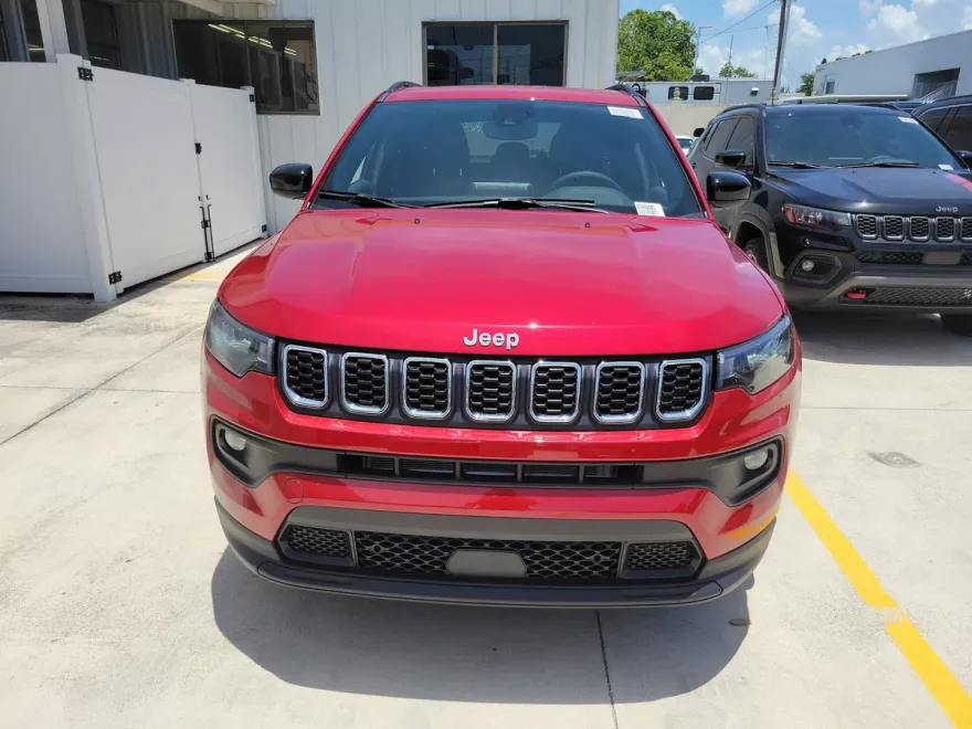 2025 Jeep Compass Latitude photo 1