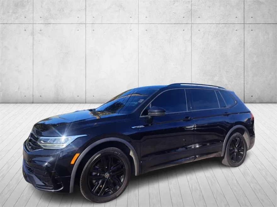 2022 Volkswagen Tiguan SE R-Line Black photo 1