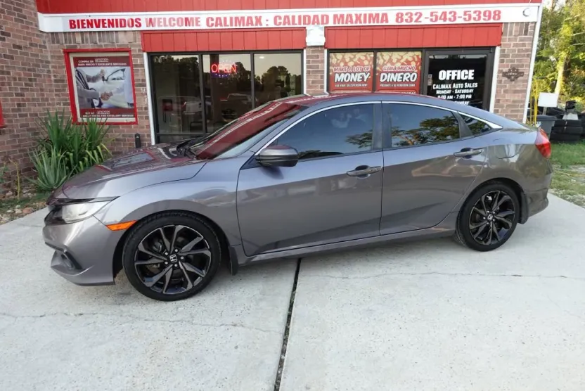2020 Honda Civic Sport photo 1