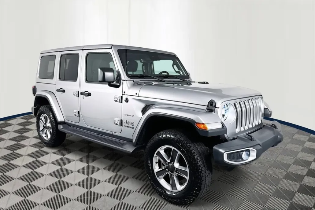 2020 Jeep Wrangler Unlimited Sahara photo 1