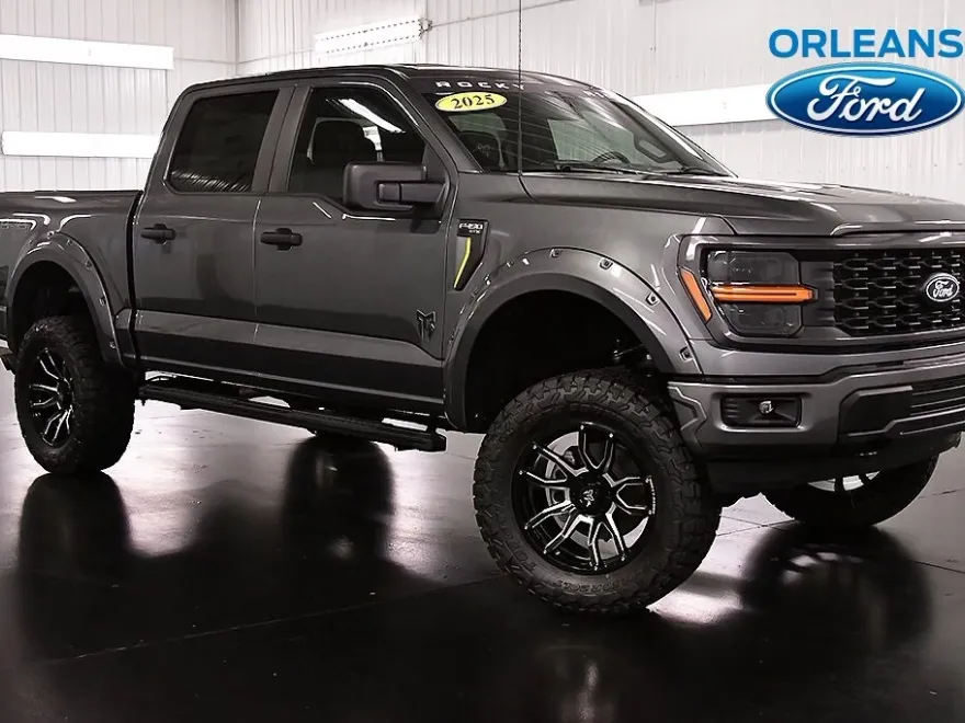 2025 Ford F-150 STX photo 1