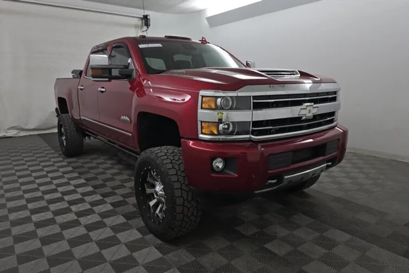 2018 Chevrolet Silverado 2500HD High Country photo 1