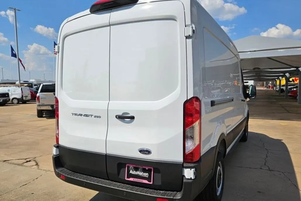 2025 Ford Transit photo 1