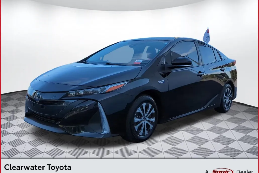 2022 Toyota Prius Prime XLE photo 1