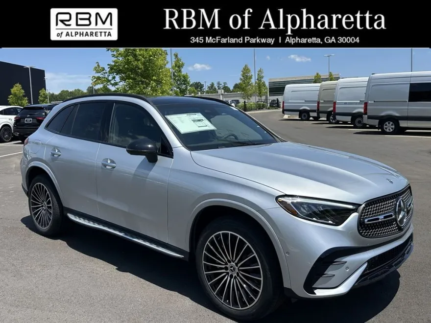 2025 Mercedes Benz GLC 300 4MATIC photo 1