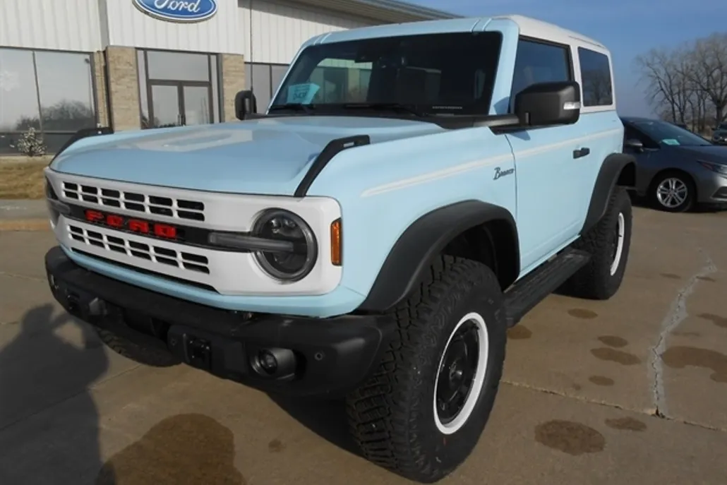 2024 Ford Bronco Heritage Limited First Edition photo 1