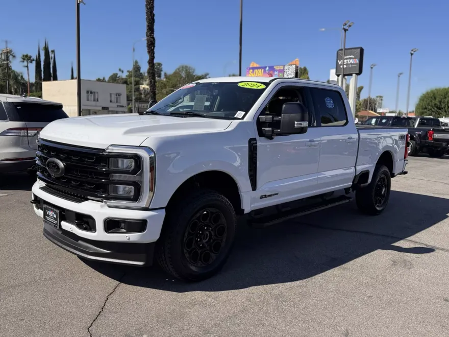 2024 Ford F-250 Lariat photo 1