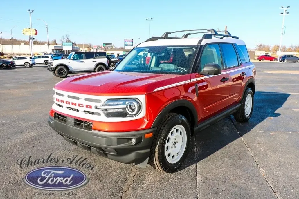 2024 Ford Bronco Sport Heritage photo 1