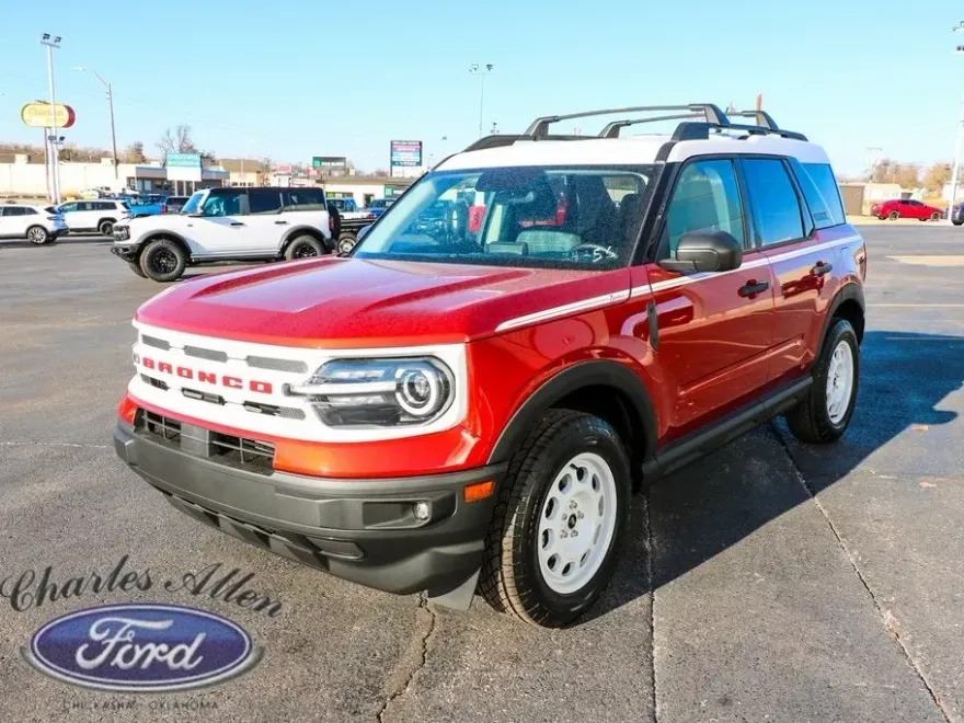 2024 Ford Bronco Sport Heritage photo 1