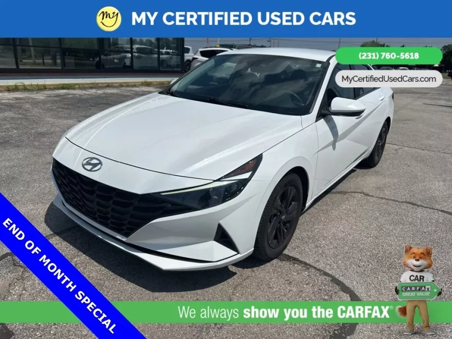 2022 Hyundai Elantra SEL photo 1