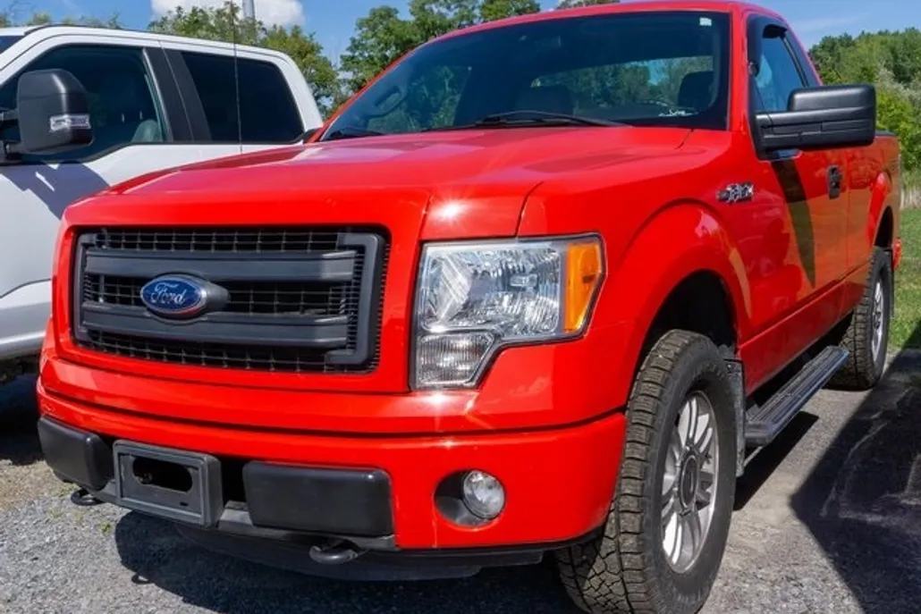 2013 Ford F-150 STX photo 1