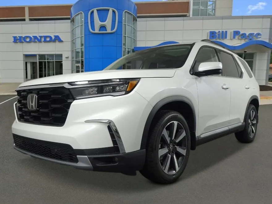 2025 Honda Pilot Touring photo 1
