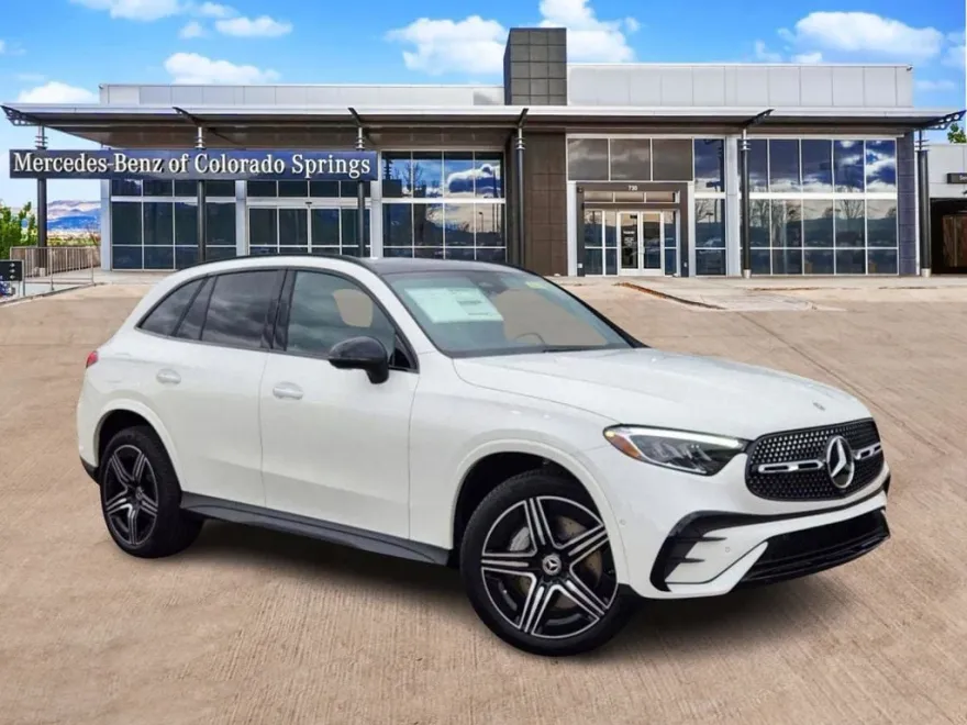 2025 Mercedes Benz GLC 300 4MATIC photo 1