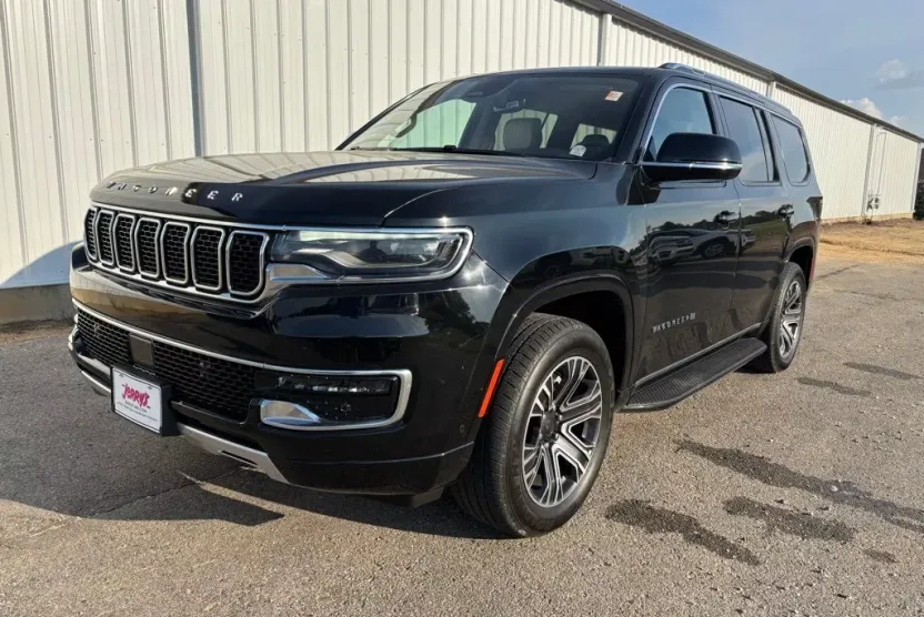 2024 Jeep Wagoneer Series II photo 1