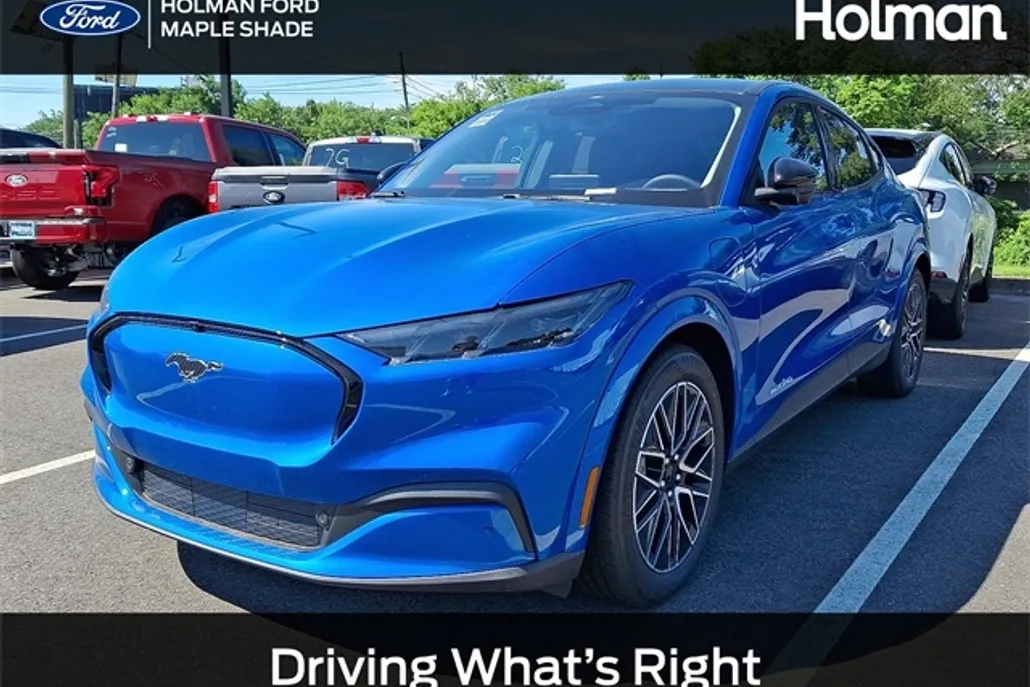 2025 Ford Mustang Mach-E Premium photo 1